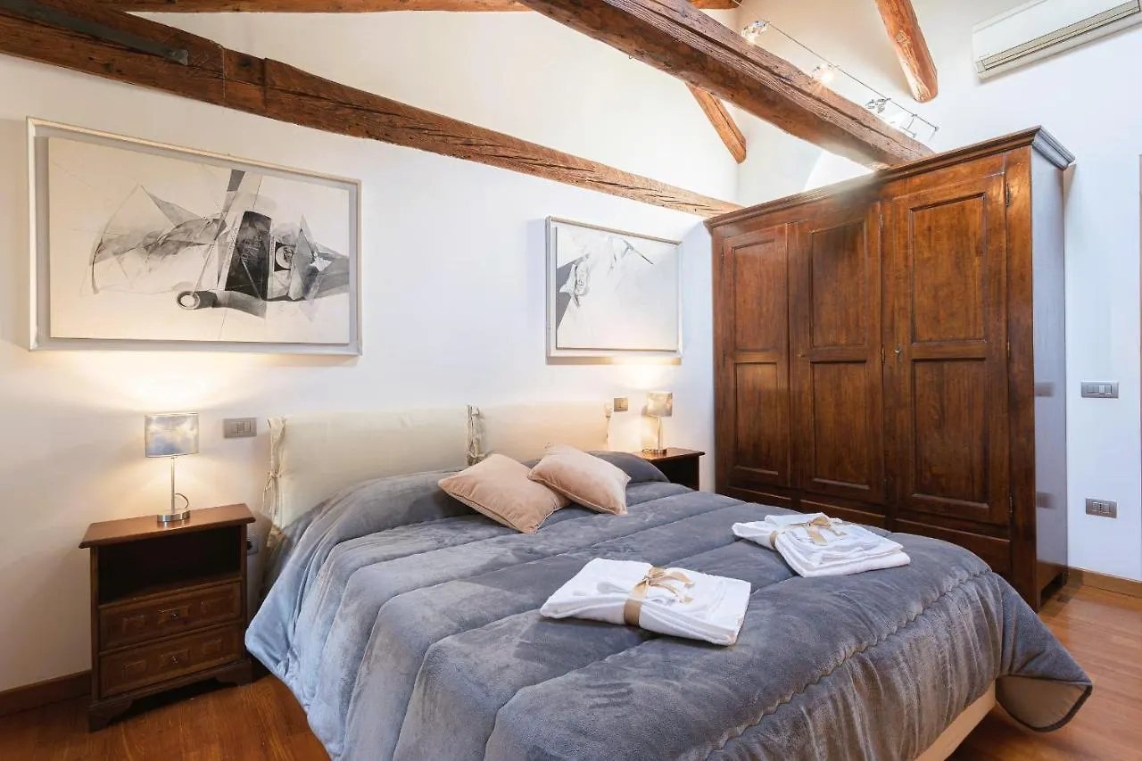San Marco Luxury Loft With Terrace Apartment Venice