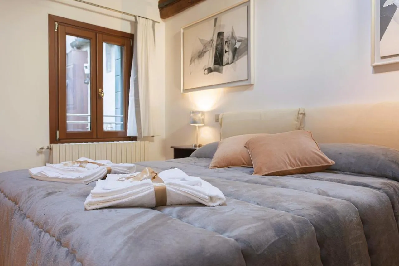 San Marco Luxury Loft With Terrace Apartment Venice