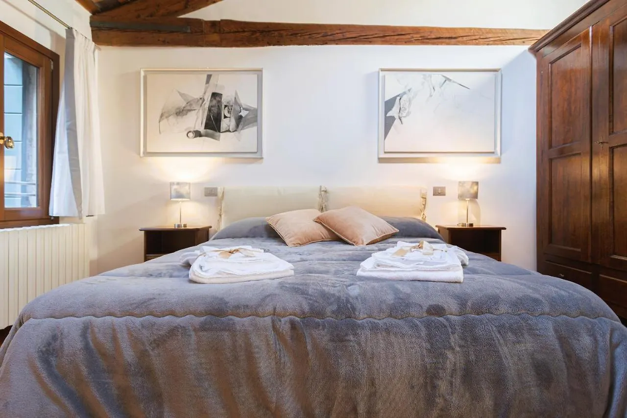San Marco Luxury Loft With Terrace Apartment Venice