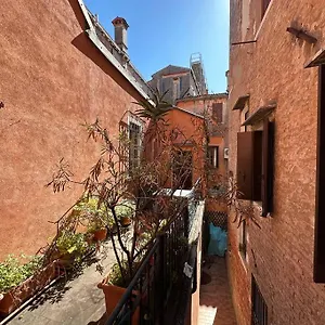Apartment Terrace, Venice