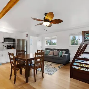 https://bike-to-pipeline-unit-4-ocean-front-extra-large-studio.hotelsinhawaii.org