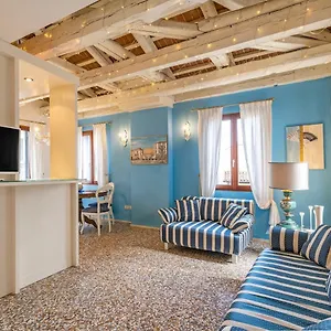 Apartment Friari Suite-luxury Apt. Close To Rialto Bridge, Venice