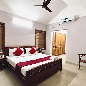 https://waterfront-by-palmyra.kerala-hotels.net