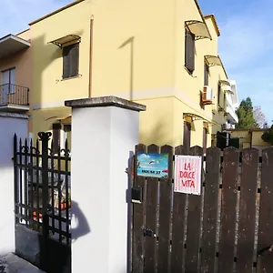 https://apt-house-27-fiumicino.it-romehotels.com